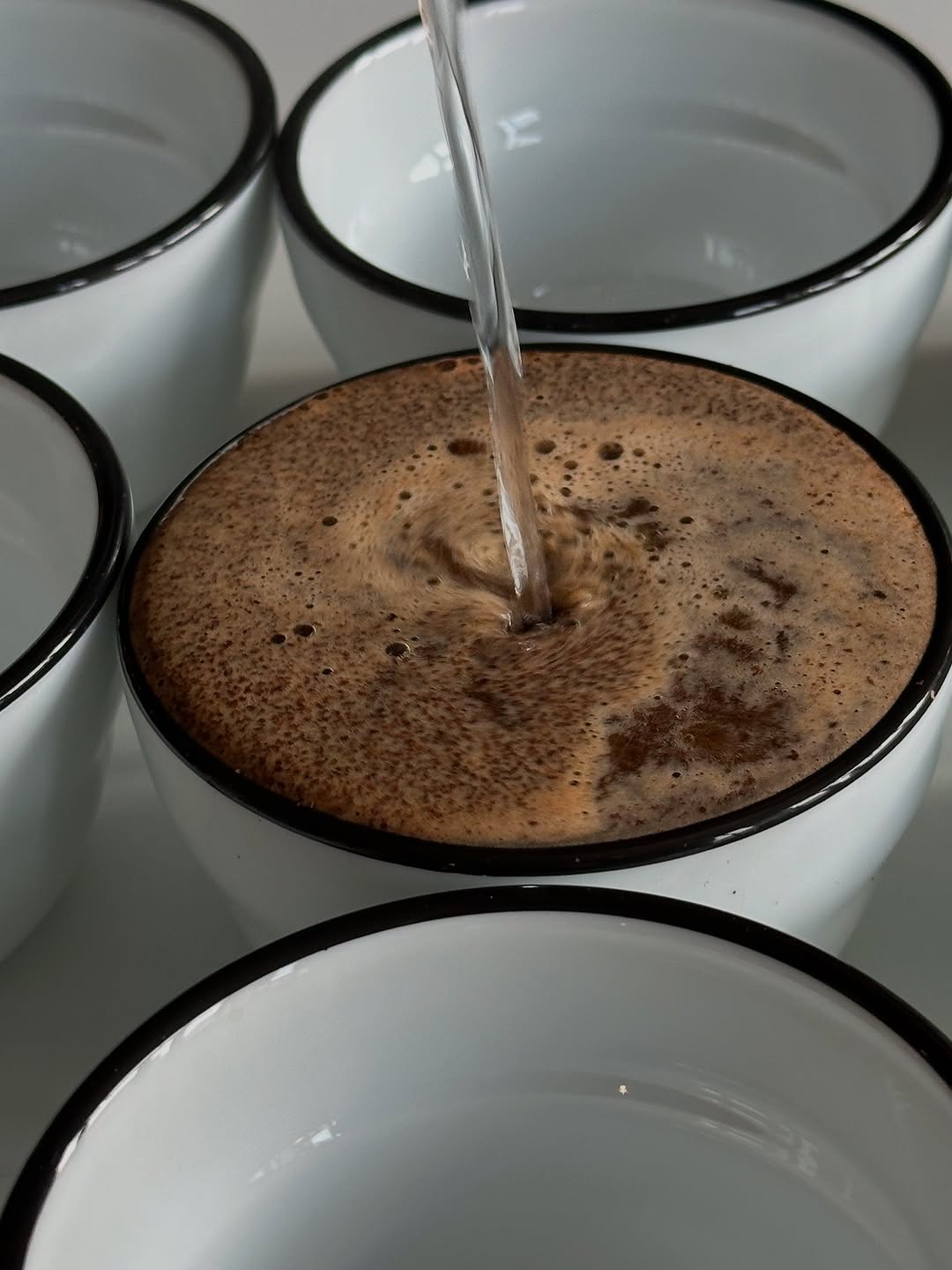 Зустріч за овальним столом