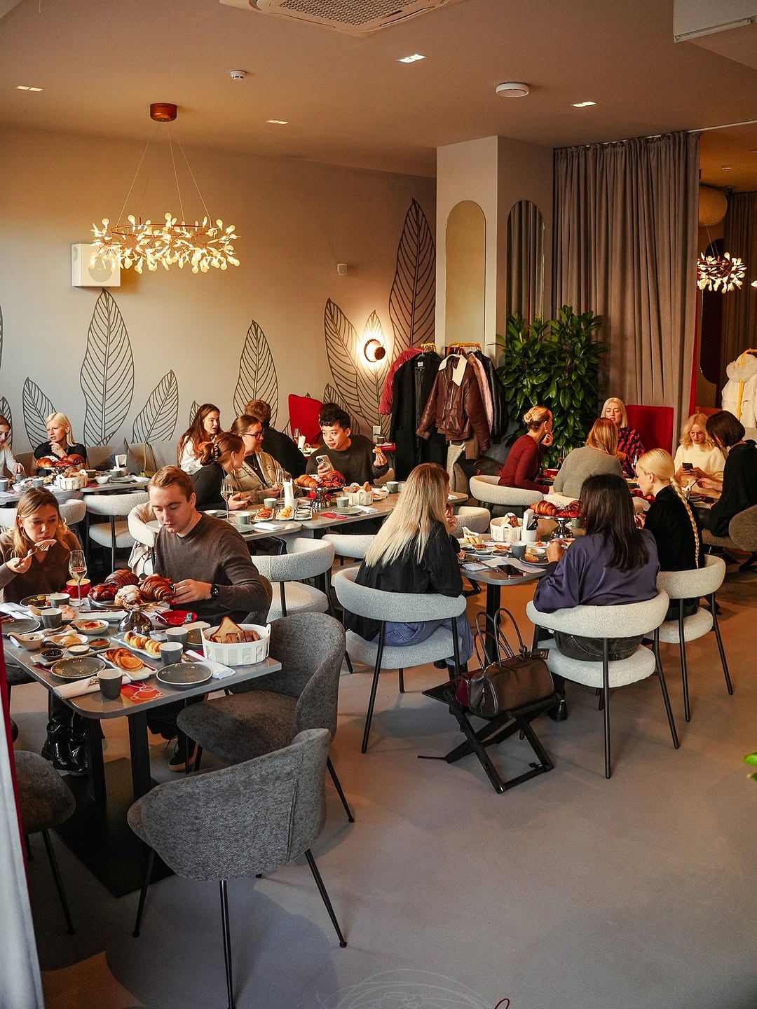 Відкриття Oishi Ba