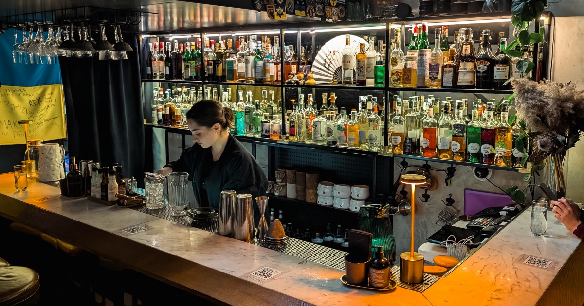 S34 Cocktails & Haircut